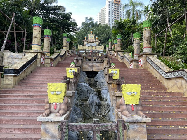Templo Bob Esponja Kuala Lumpur