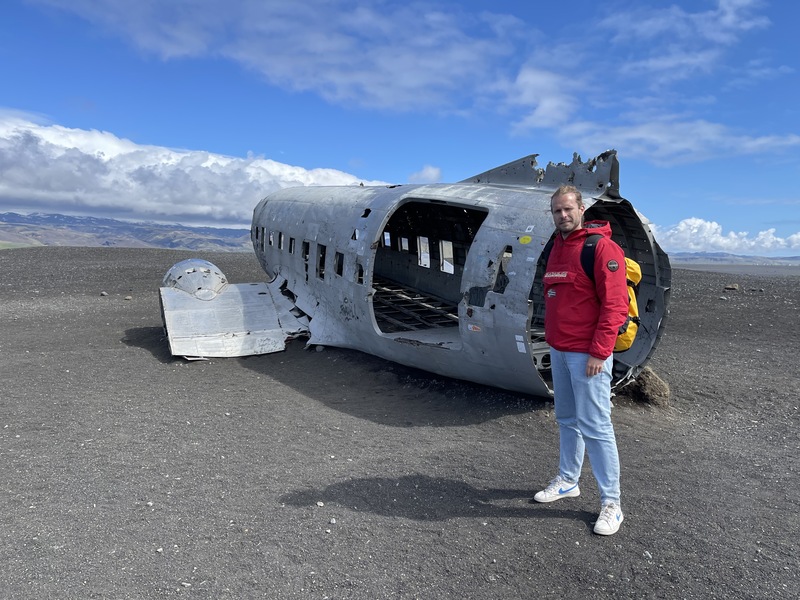 Ruta al avión abandonado de Islandia en verano